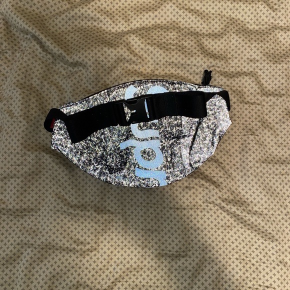 Supreme Waterproof reflective speckled waist bag - Picture 4 of 4